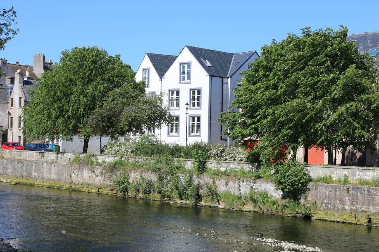 Apartment Riverbank *